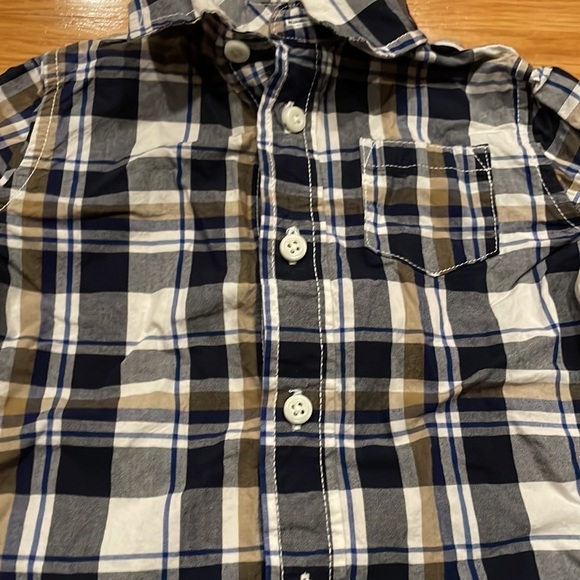 Good
GYMBOREE 12-18 m Plaid Top in Good Condition - Picture 2 of 3